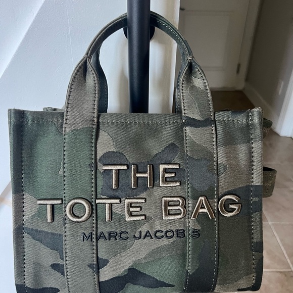 Marc Jacobs Small Camo Jacquard Tote Bag - Picture 7 of 11